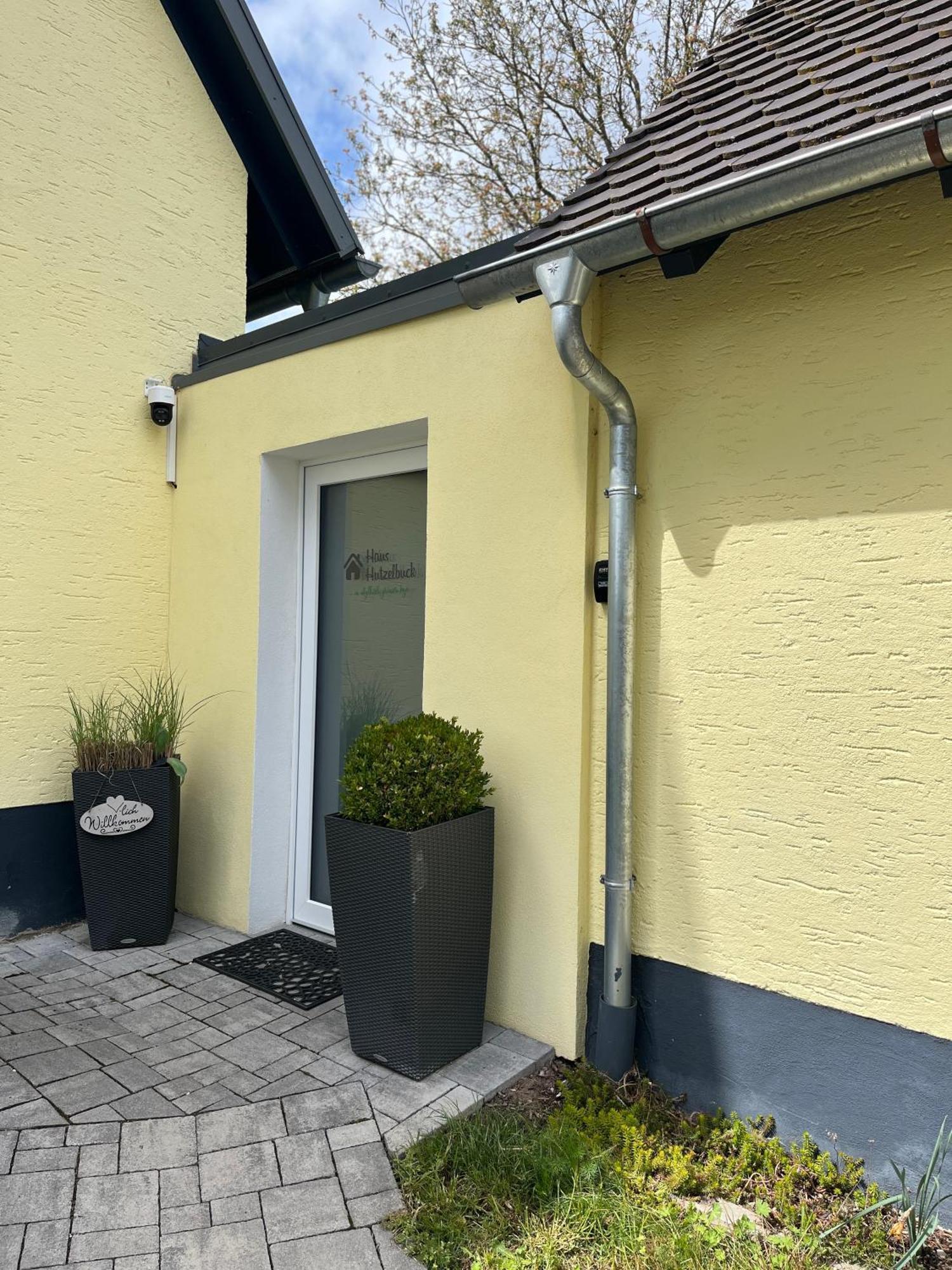 Haus Hutzelbuck In Idyllisch-grüner Lage Nähe An Apartment Ansbach