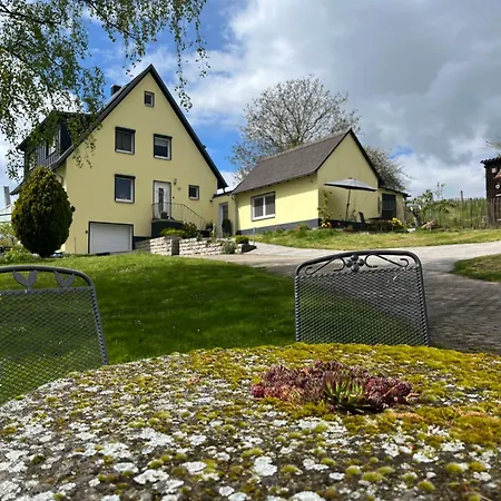 Fewo Haus Hutzelbuck In Idyllisch-Gruener Lage Naehe An Ansbach Exterior photo